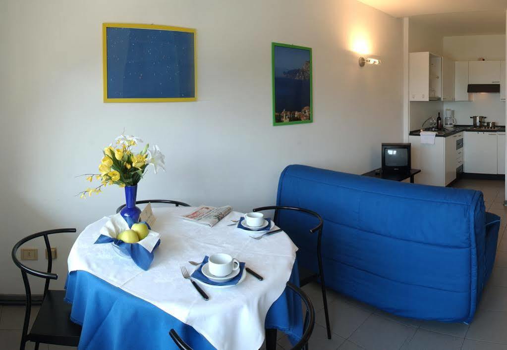 Residence Centro Vela Рива дел Гарда Екстериор снимка