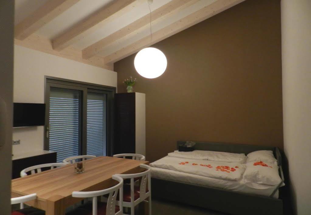 Residence Centro Vela Рива дел Гарда Екстериор снимка